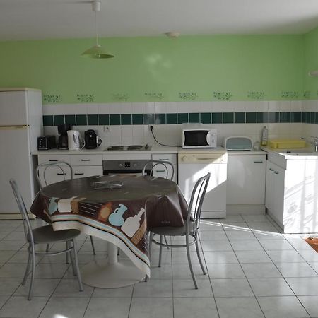 Bed and Breakfast Logis De Chezelles Sidiailles Екстер'єр фото
