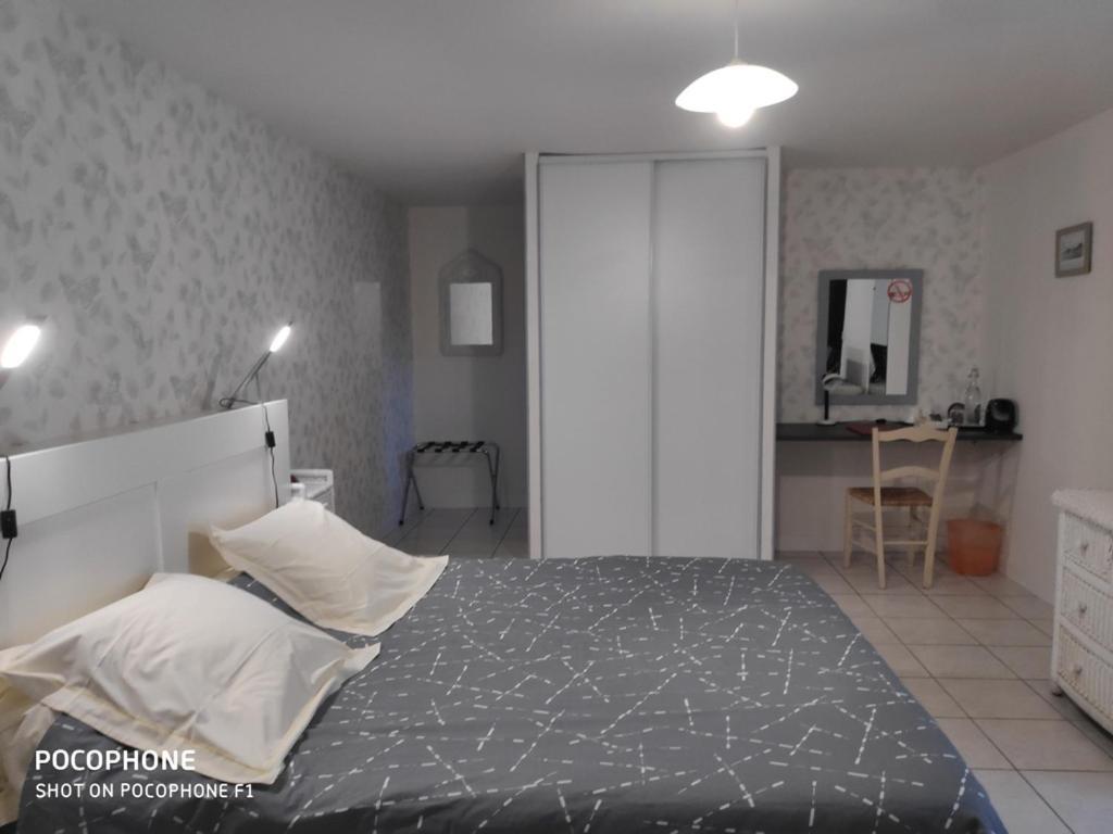 Bed and Breakfast Logis De Chezelles Sidiailles Екстер'єр фото