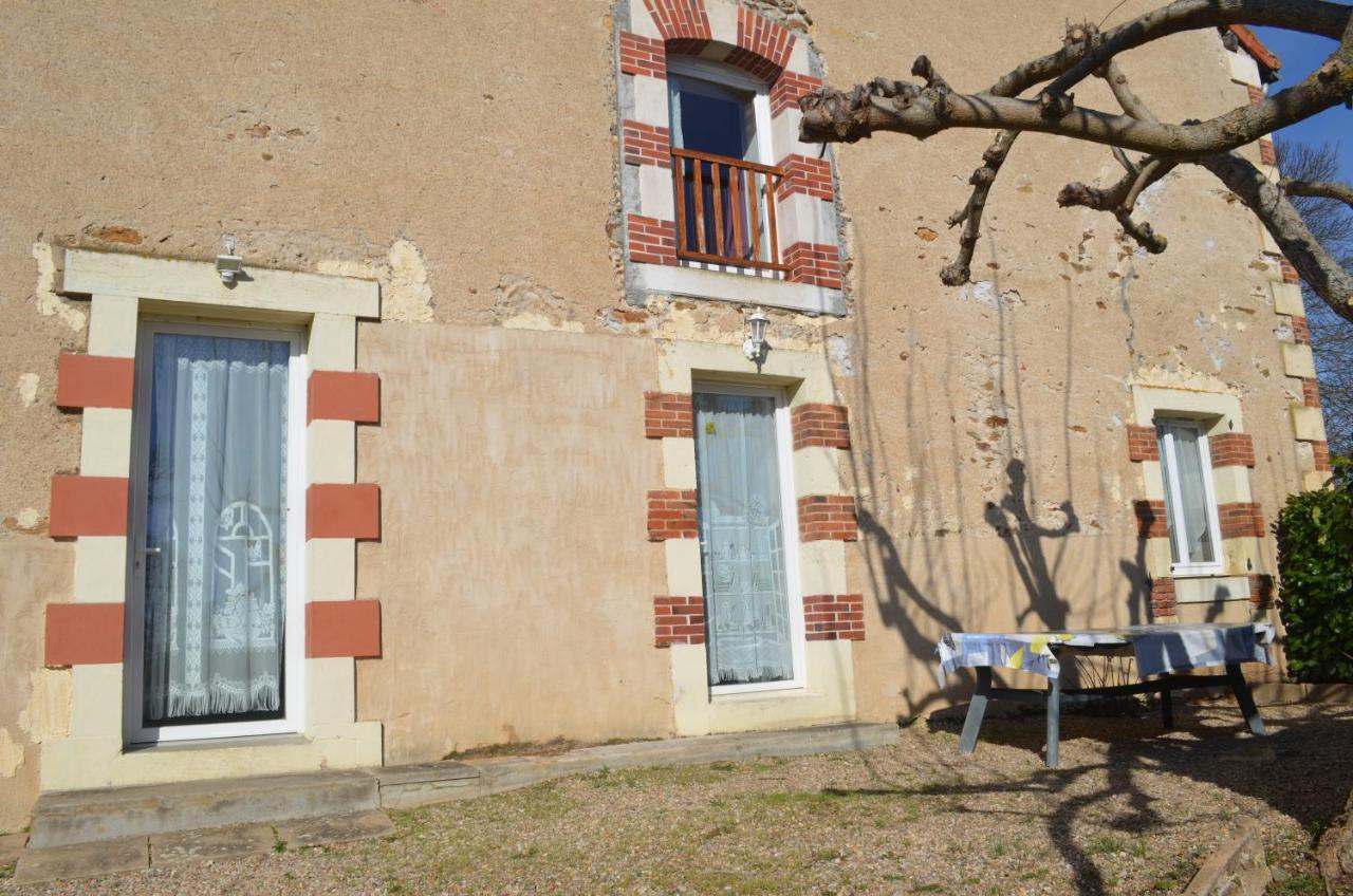 Bed and Breakfast Logis De Chezelles Sidiailles Екстер'єр фото