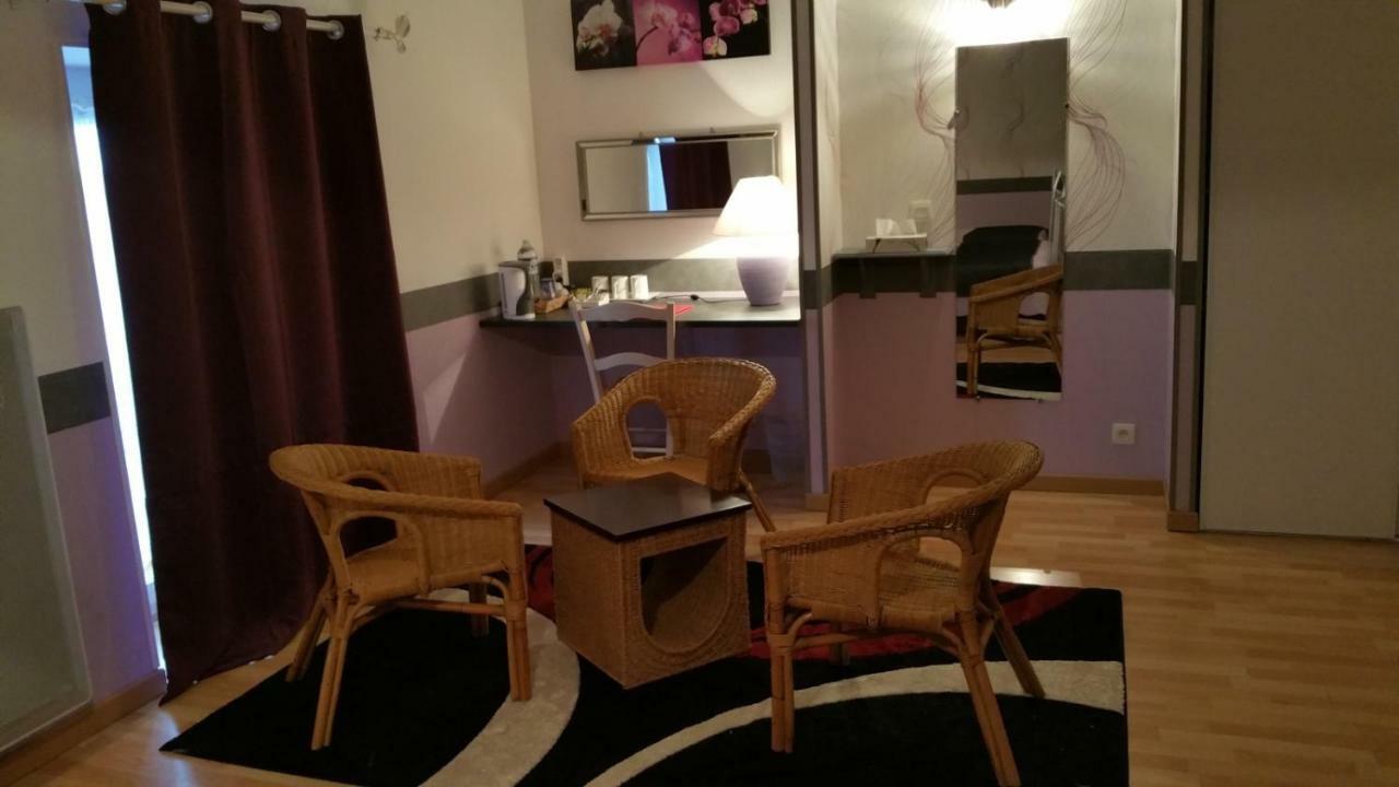 Bed and Breakfast Logis De Chezelles Sidiailles Екстер'єр фото