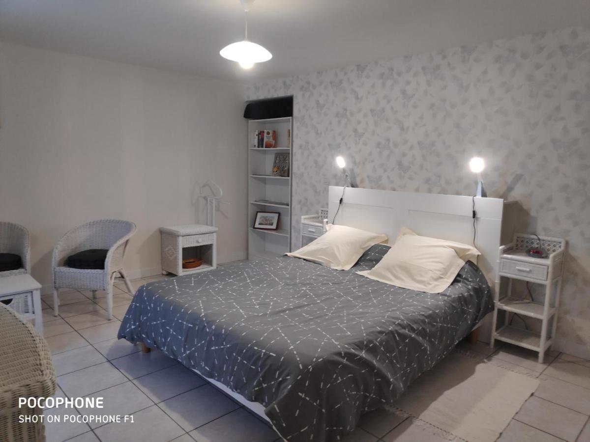 Bed and Breakfast Logis De Chezelles Sidiailles Екстер'єр фото